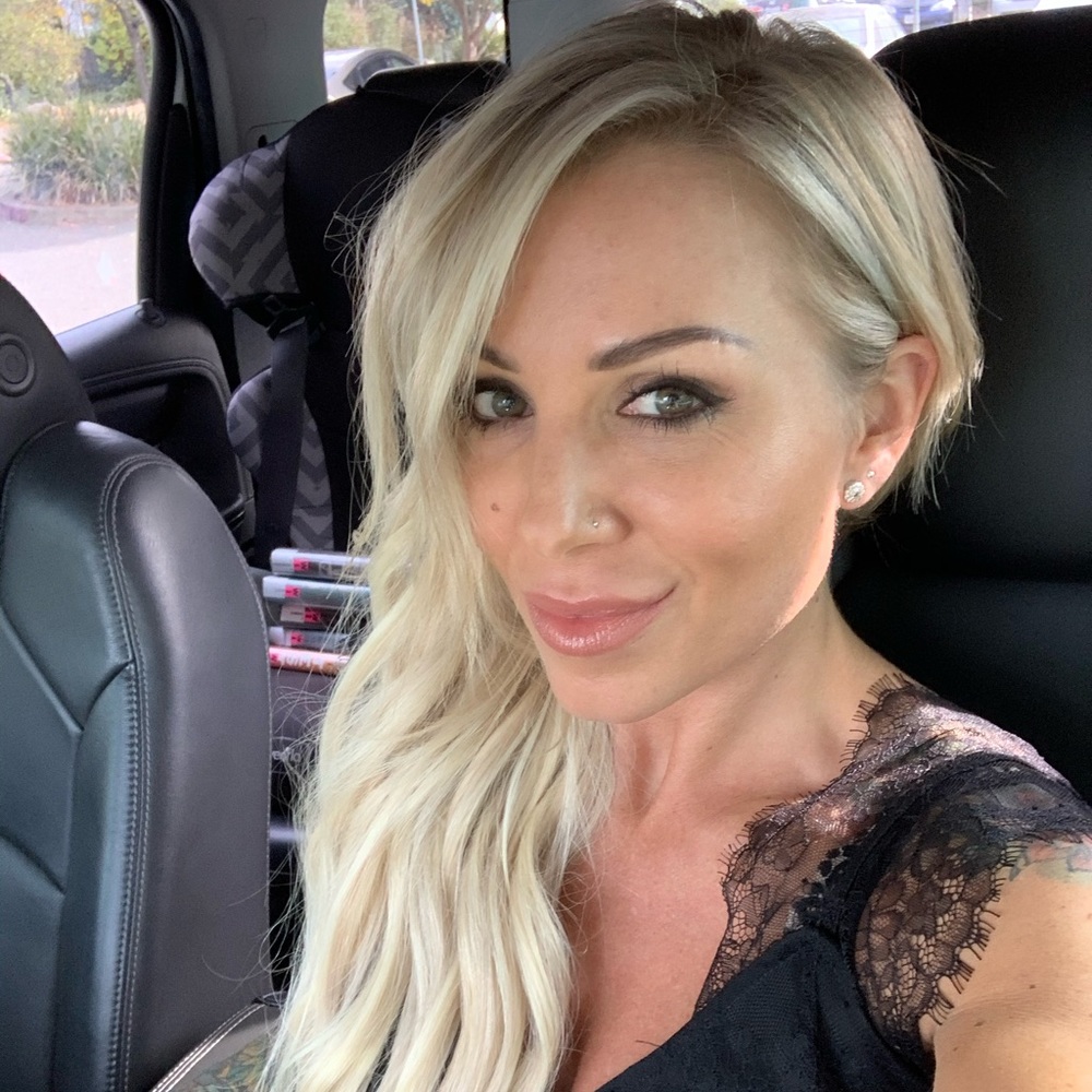 Meet your Posher, Felicia